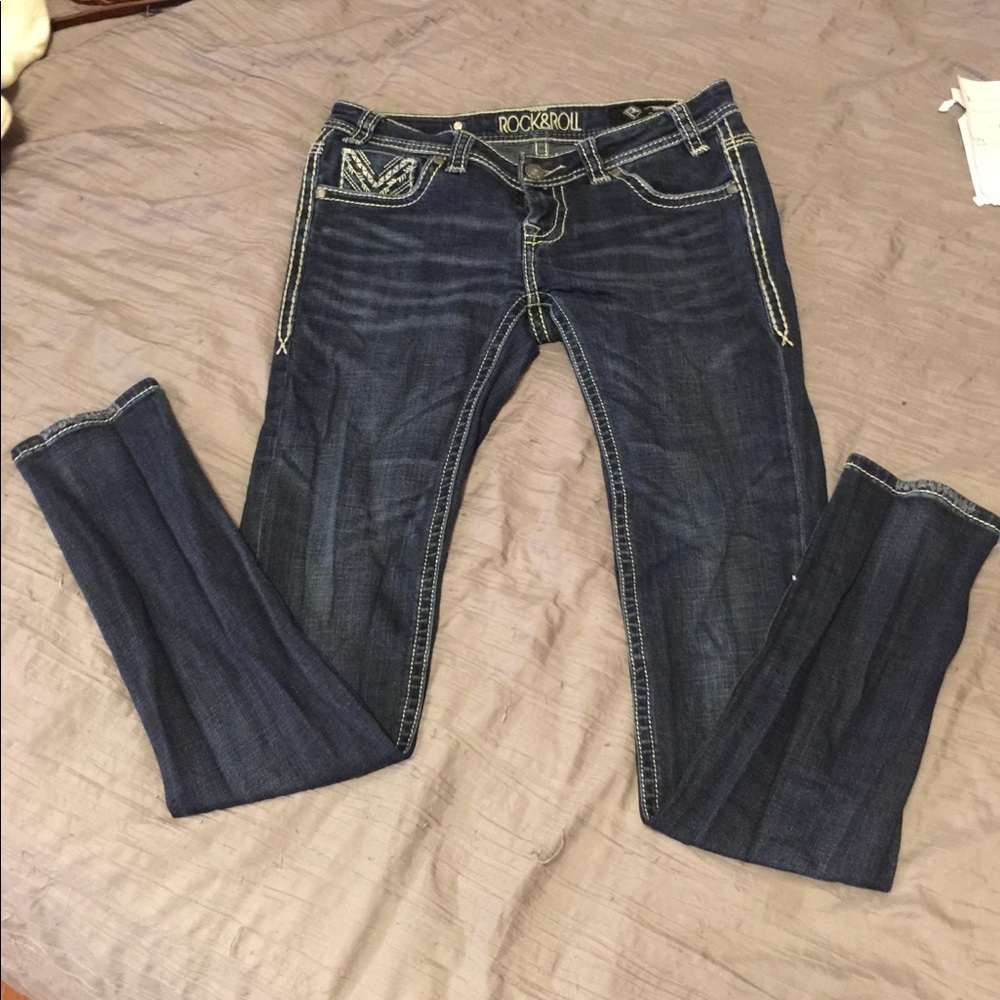 Jeans - Picture 2 of 3